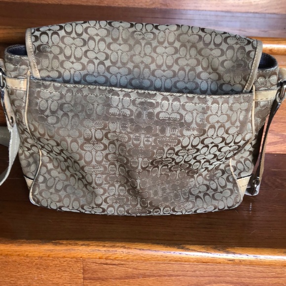 COACH Signature Voyager Khaki Bag - Picture 3 of 10